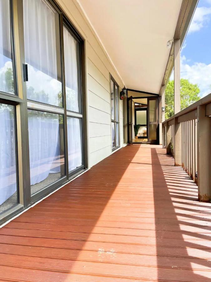 3 Bedroom Family Close To The Base Holiday home Hamilton