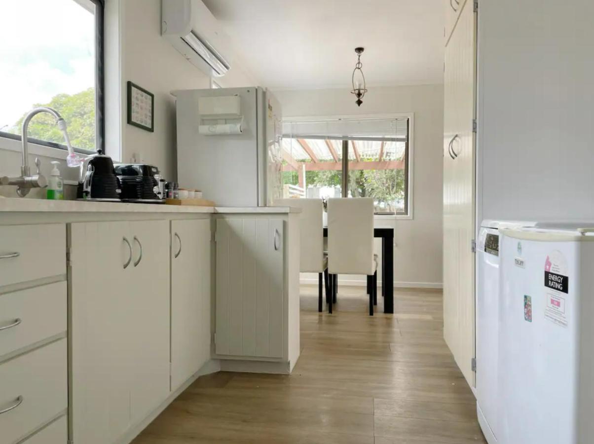 3 Bedroom Family Close To The Base Hamilton